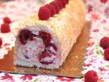 Gâteau roulé meringué à la noix de coco et framboises