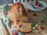 Cake à la pistache, aux framboises & à la fleur d’oranger