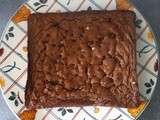 Brownie aux noix, noisettes et cranberries, pointe de cannelle