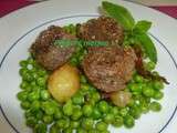 Boulettes de boeuf à la menthe, petits pois frais