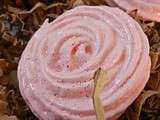 Meringues roses en forme de roses