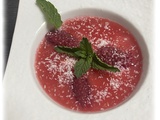 Panna cotta vanille et coulis framboises