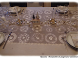 Premiere decoration de table de noël  or 