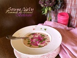 Soupe de pommes de terre joliment rose girly