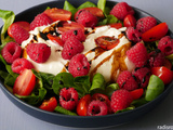 Salade burrata framboise tomate