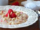 Gruau de Quinoa au Yogourt, Amandes et Framboises