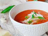 Potage aux Tomates Rôties, Ail Confit et Basilic