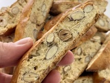 Cantucci aux amandes et aux noisettes