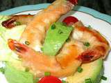 Gambas croustillantes sur salade d'avocat