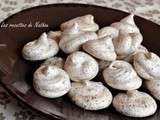 Meringues stracciatella