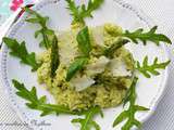 Risotto printanier au pesto d'asperges vertes, de roquette et basilic