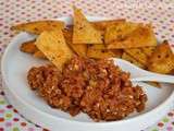 Tapenade aux tomates séchées et chips de tortillas