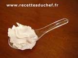 Chantilly parfumée au sirop au siphon