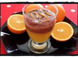 Duo de mousse au chocolat sur lit de jus d'orange