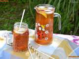 Peach iced tea : thé glacé a la pêche