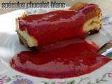 Cheesecake speculos chocolat blanc et son coulis de framboises