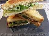 Club sandwich a la mousse de roquefort et noix