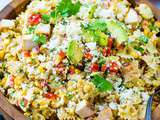 Salade de pâtes au maïs grillée mexicaine avec poulet Elote