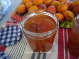 Confiture d'abricots à la vanille et aux amandes