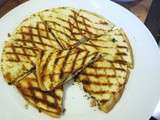 Quesadillas aux herbes aromatiques et au cheddar