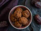 Bouchées crues aux noisettes, caroube et reishi