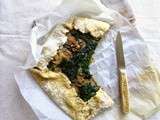 Quiche rustique complète aux pousses d'épinards, champignons et quatre épices