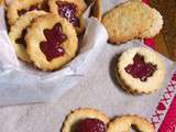 Sablés au sarrasin, cannelle et confiture de framboises