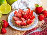 Tartelettes crues aux fraises, citron vert et thé matcha