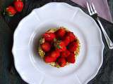 Tartelettes pâtissières crues aux fraises et tonka