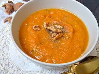 Velouté de carotte, céleri rave et patate douce