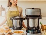 Premier robot avec distributeur d’aliments