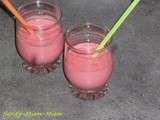 Smoothie banane-framboise-coco