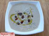 Gazpacho de graines de tournesol aux raisins secs façon ajo blanco