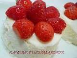 Blanc-manger aux fraises des bois