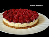 Cheesecake au chocolat blanc et framboises fourrées