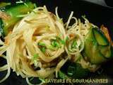 Spaghettis aux tagliatelles de légumes épicés