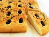 Focaccia aux olives et romarin