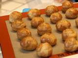 Gougères au comté et noisettes