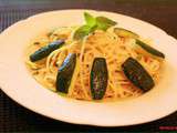 Spaghettis aux courgettes, ail et basilic