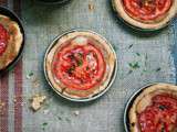 ► Tartelettes à la tomate et à la moutarde