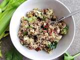 Salade de quinoa aux noix, tomates séchées et feta