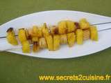 Brochettes d'ananas frais banane au miel et piment d'Espelette