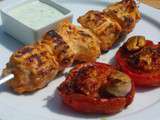 Brochettes de filet de poulet tandoori sauce coriandre basilic