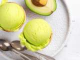 Glace à l’avocat salée