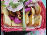 Biscuits en fleurs aux cacahuètes et aux pistaches