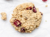 Biscuits à l’avoine, banane et canneberges vegan