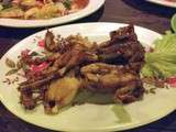 Pour le plaisir (86) : Grenouilles grillées à la cambodgienne (កង្កែបអាំង)