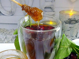 Bienfaits infusion detox queues de cerises / fleurs d'hibiscus / miel