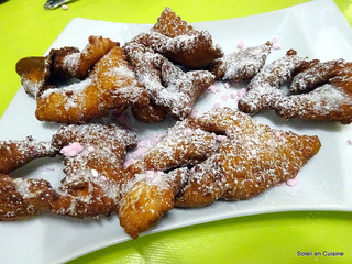 Oreillettes provençales, beignets de Noel