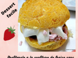 Profiterole à la confiture de fraise sans sucre avec de la crème fouettée (stevia)